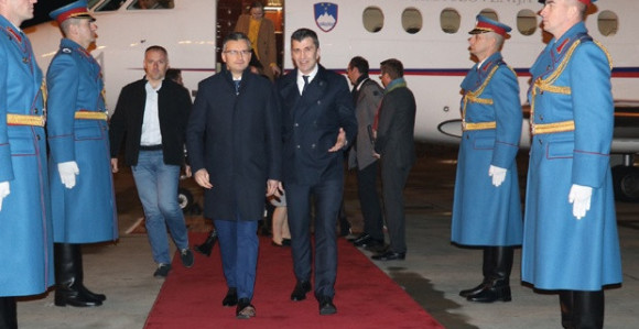 Premijer Slovnije doputovao je večeras u Beograd