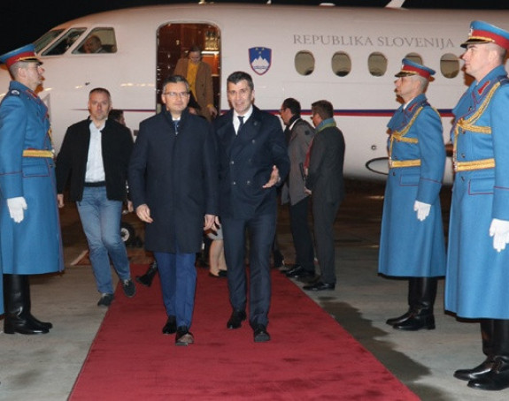 Premijer Slovnije doputovao je večeras u Beograd