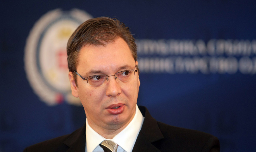 "Vučić učvršćuje vlast, sprema Srbiju za EU"