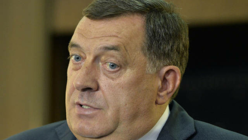 Dodik opet slagao u vezi pasoša BiH