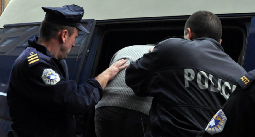 Zbog 4 "S" uhapšen Srbin u Prizrenu