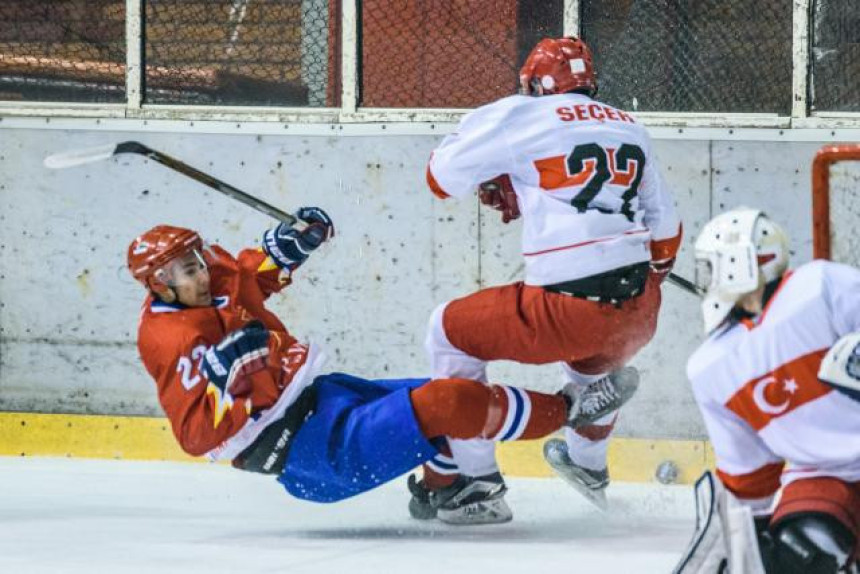 SP - Hokej: Goleada Srbije za kraj!