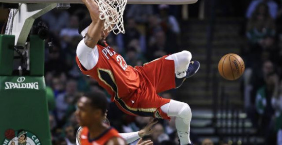 ''Obrva'' kao Hakim, Pelikansi slavili u Bostonu!