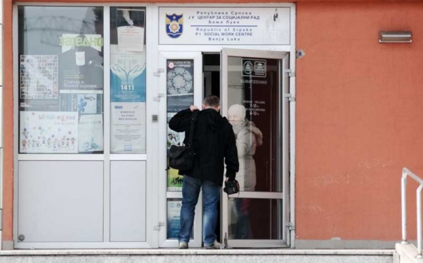 Stotine zahtjeva, a tek nekoliko usvajanja!