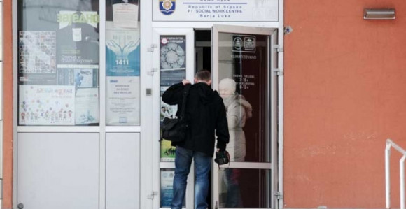 Stotine zahtjeva, a tek nekoliko usvajanja!