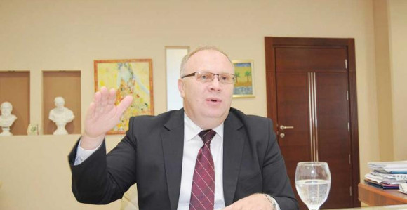 Bogdanić "sahranio" zdravstvo u Srpskoj