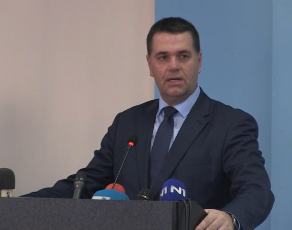 Smijenjena vlada i premijer TK