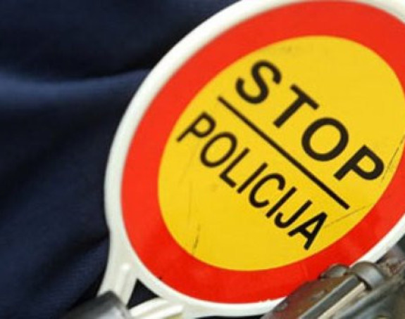 Predstavljao se kao policajac