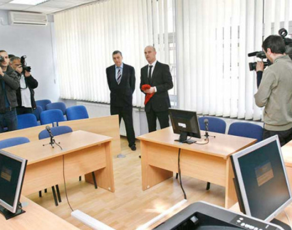 Novinari nisu poželjni u sudu