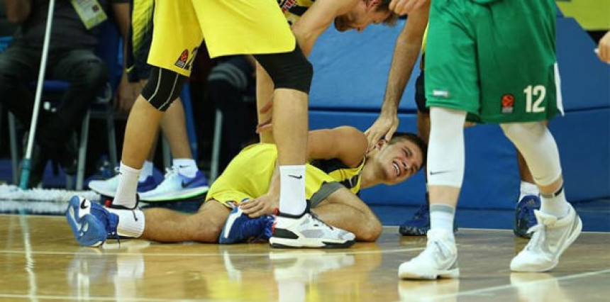 Добро је: Богдановић није теже повређен!
