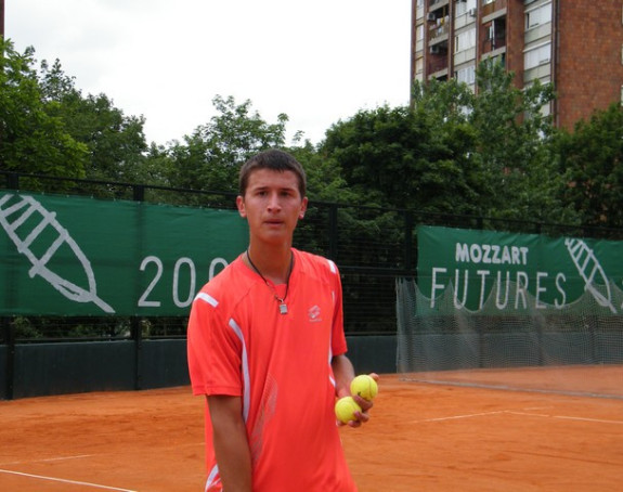 Швеђанин рекетом послао српског тенисера "под нож"!