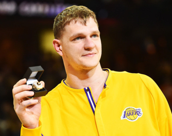 Противник Србије у групи на Евробаскету добио НБА “појачање”!