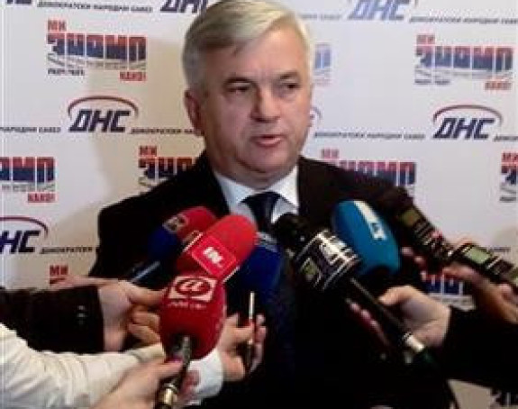 DNS traži jednu od dvije funkcije