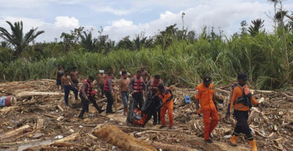 Расте број жртава поплава