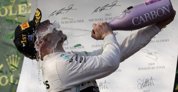 F1: Zapalio se bolid, pobijedio Mercedes!