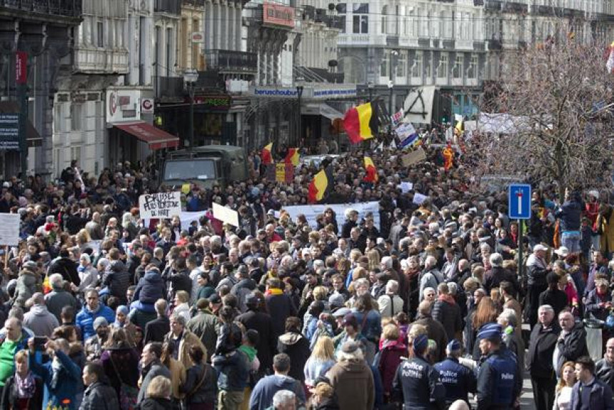 Brisel: Hiljade u maršu protiv terora