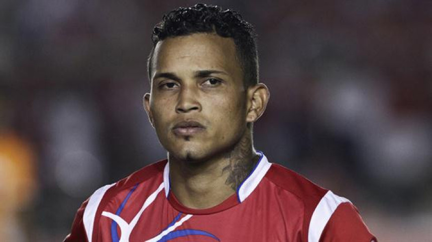 Video: Ubice zaustavile igrača Paname da ode na Mundijal!