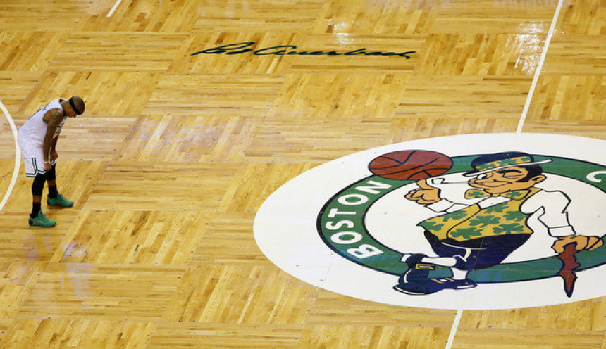 Видео: Херој дана - Ајзеа Томас...!