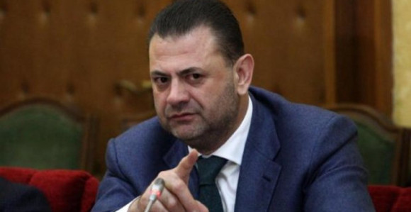 Албански посланик добио санкције