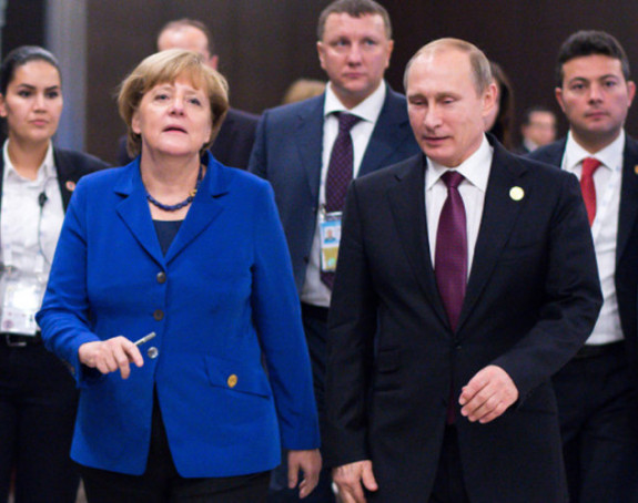 Меркел: За напад одговорни и Руси