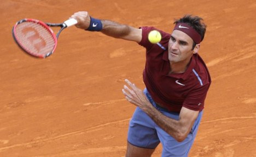 Šok pred Rolan Garos: Federer se povukao?!