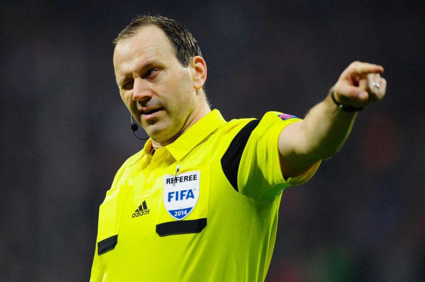 Nepotkupljivi sudija! Ko je milioner koji sudi u finalu LE?!