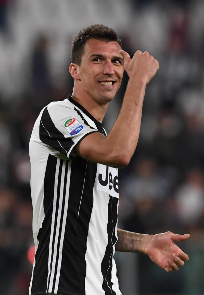 Juve ne da Mandžukića: Plata 5 miliona evra!