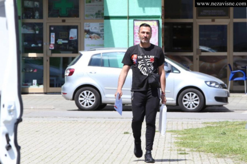 Šta sadrži Davorova prijava