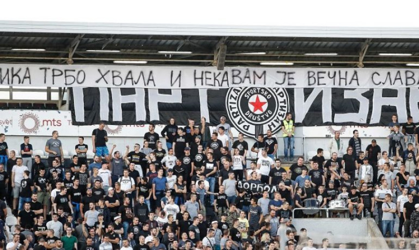 Партизане, срам те било! А минут ћутања?!