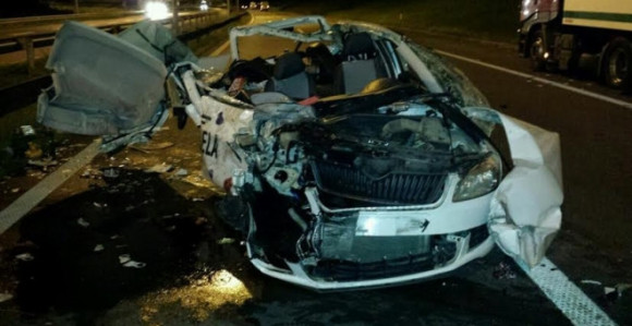 Niš: Djevojka se kolima zakucala u kamion