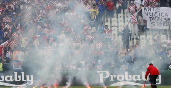 EURO: Pobjeda huligana! Prekid koji je ubio Hrvatsku (video)
