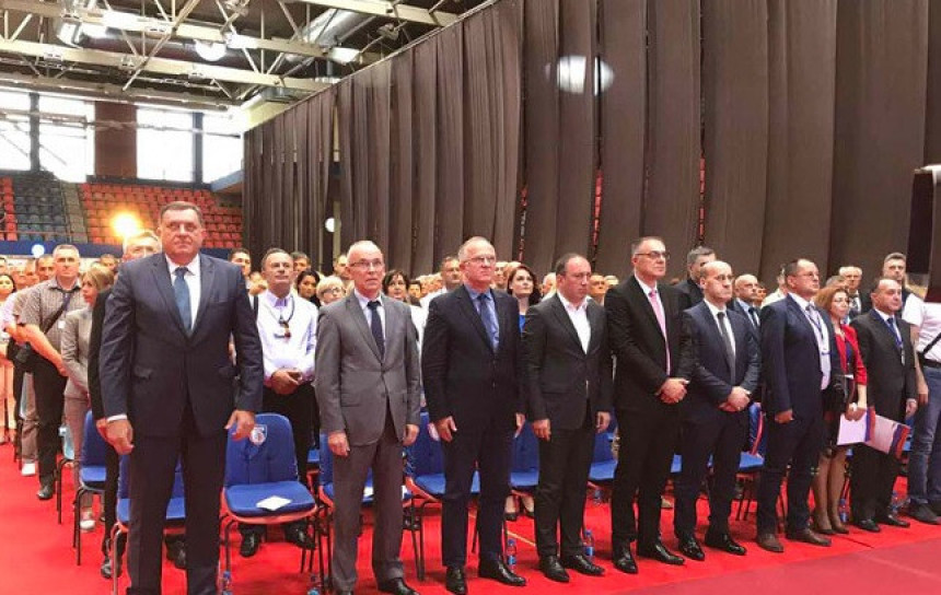 Srpska zaslužuje stabilno vođstvo