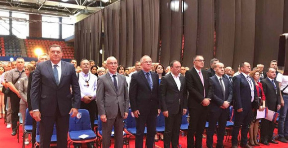 Српска заслужује стабилно вођство