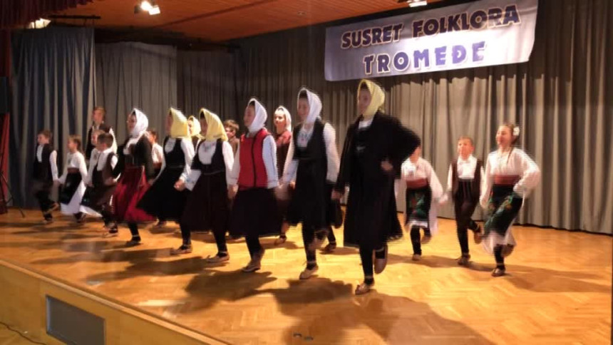Deveti susret folklora tromeđe