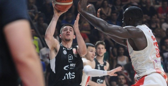 Zvezda za 20. titulu, Partizan za majstoricu!