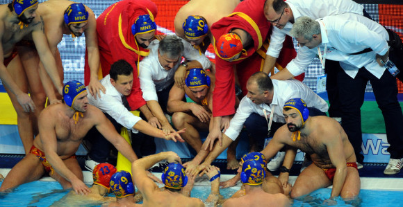 SP: Kanađani šokirali Crnu Goru na startu!