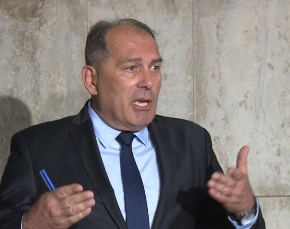 Koliko kredita su uzeli Dodikovi