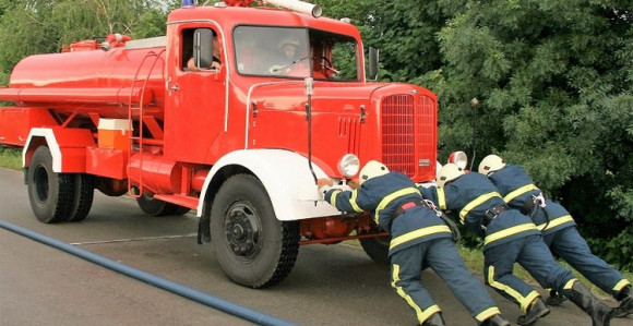 Vatrogasna vozila od četiri decenije 
