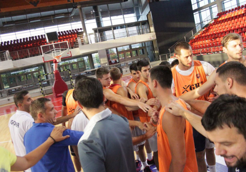 Igokea upalila motore!