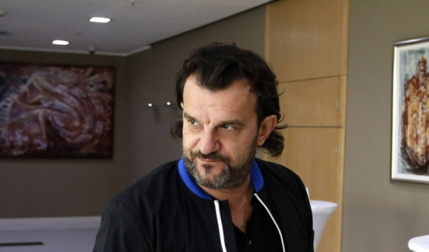 Lukas u bolnici: Pjevaču pozlilo