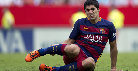 Suaresu stradalo koljeno, pauza do pet sedmica!