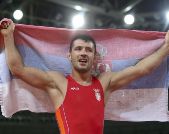 Davor Štefanek kao Usein Bolt!