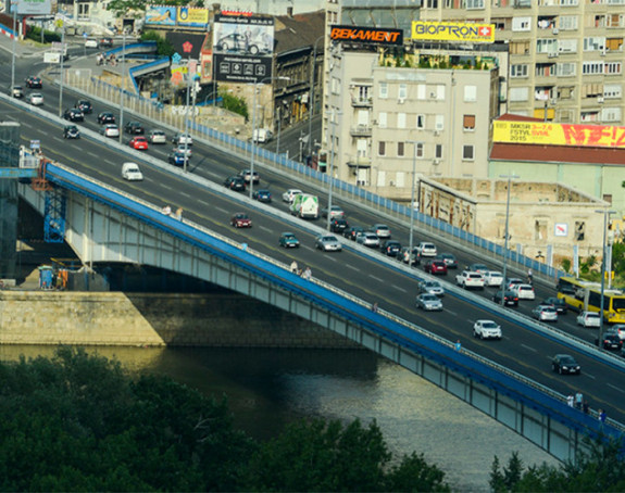 Žena skočila sa Brankovog mosta