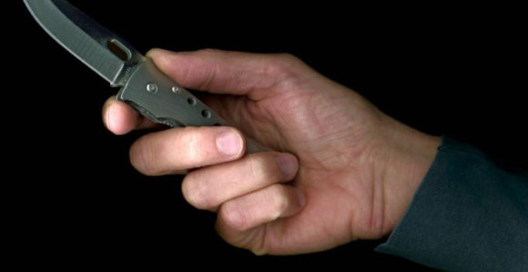 Tuzla: Djeca nose i čakije na dječije igralište