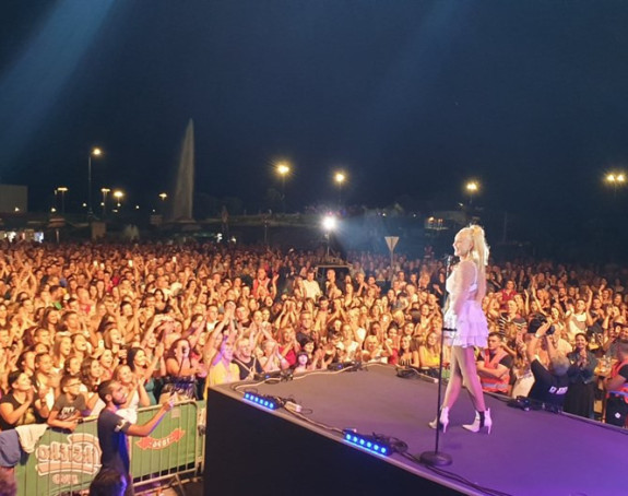 Brena na koncert u Trebinje stigla helikopterom 