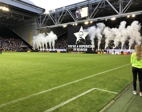 Dirljiv oproštaj: Zbogom superzvijezdo u raju...