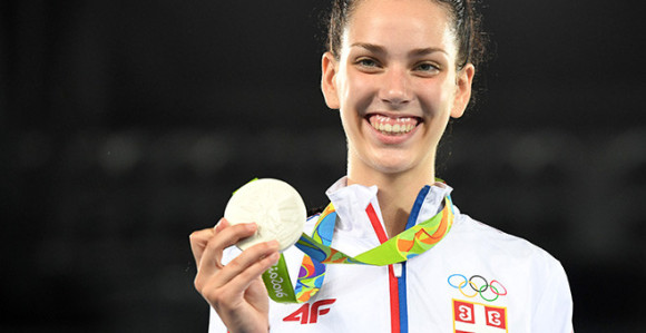 Tijana Bogdanović: Nikad ne odustajte od snova!