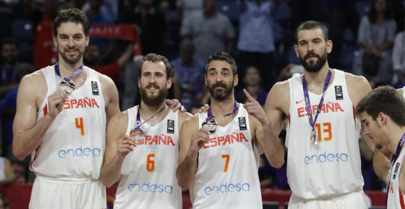 Španiji medalja, Navaro se oprostio