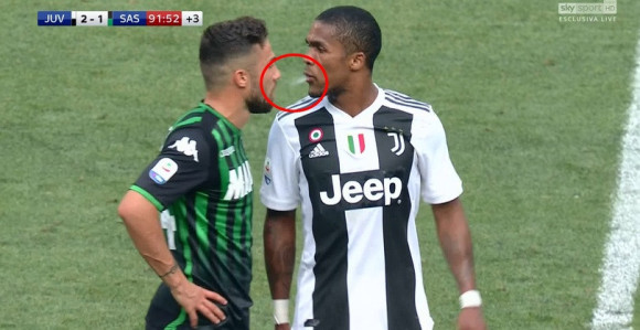 Простак: Даглас Коста као Синиша Михајловић!