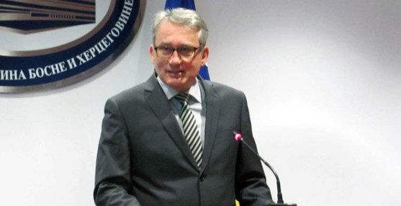 Bosić: Vučić drži do svoje riječi i vjerujem da se neće miješati u izbore